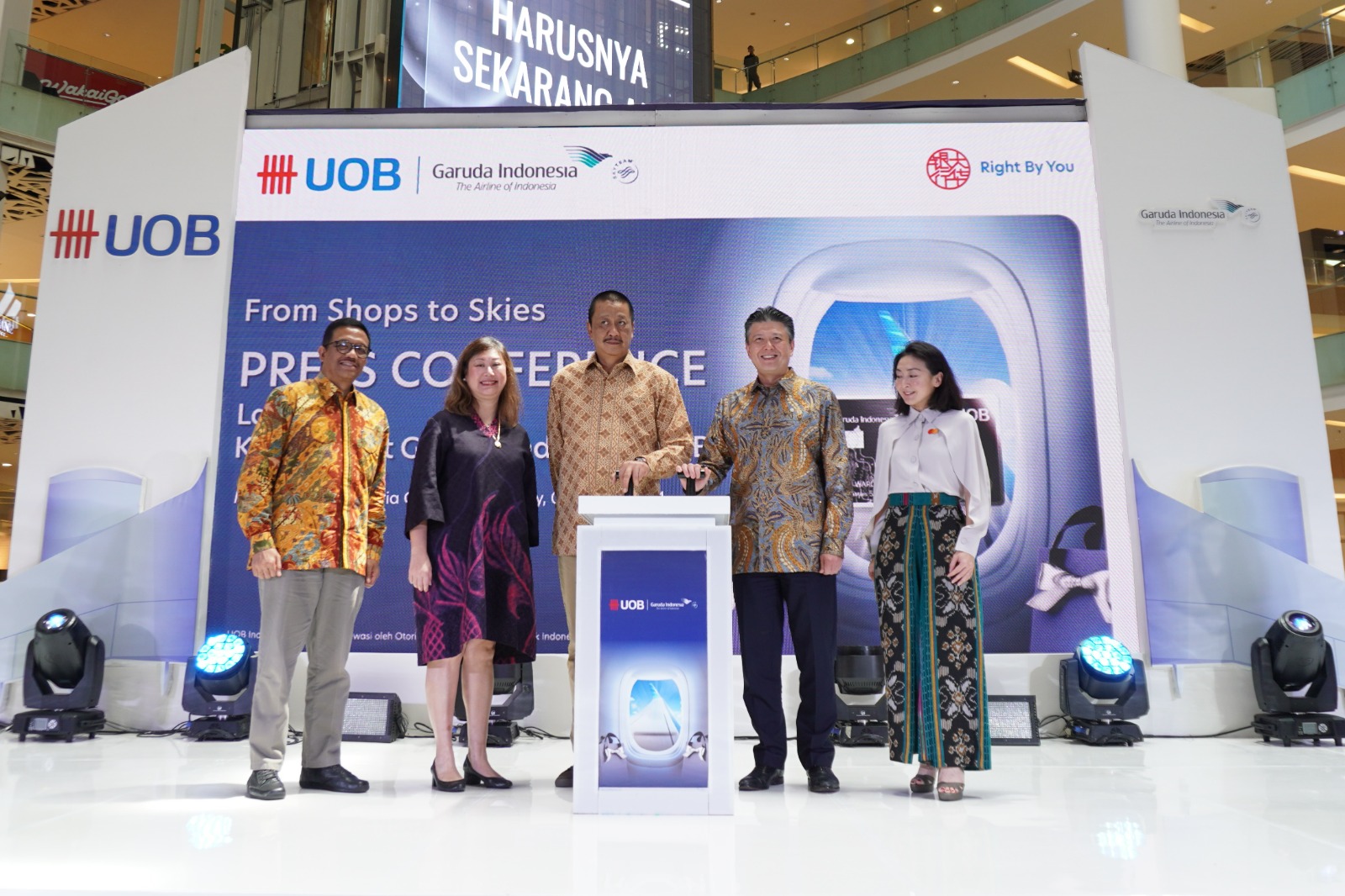 UOB Gandeng Garuda Indonesia Luncurkan Kartu Kredit Co-Branded ...